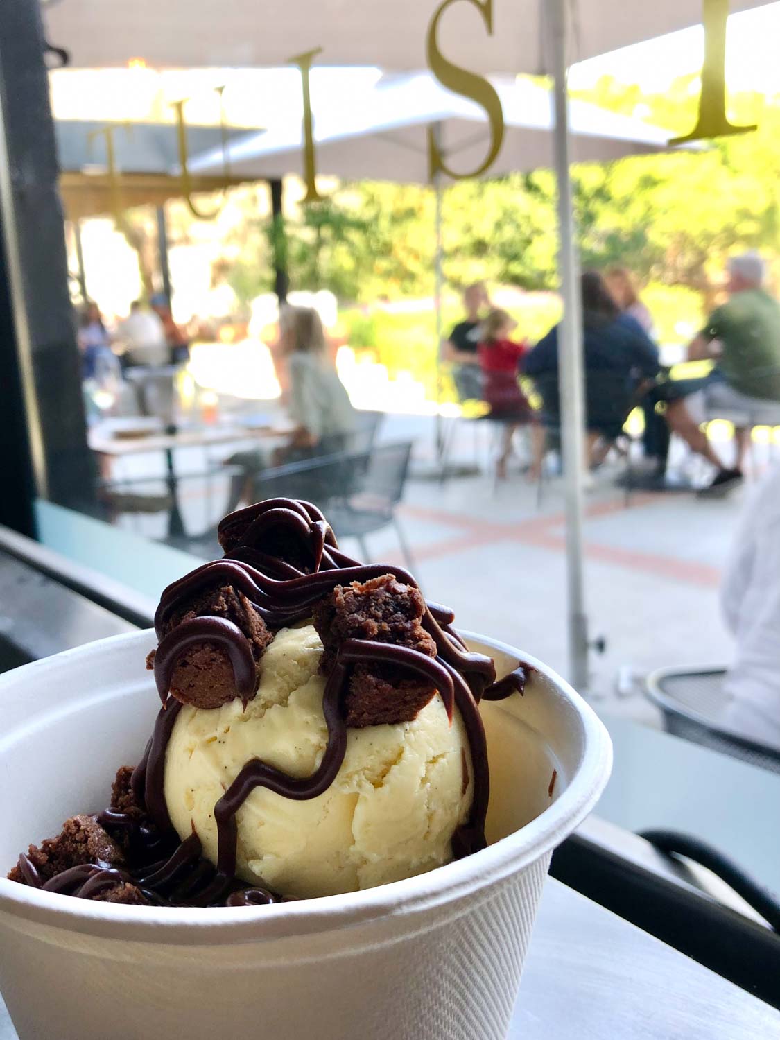 CHOCFUDGESUNDAE